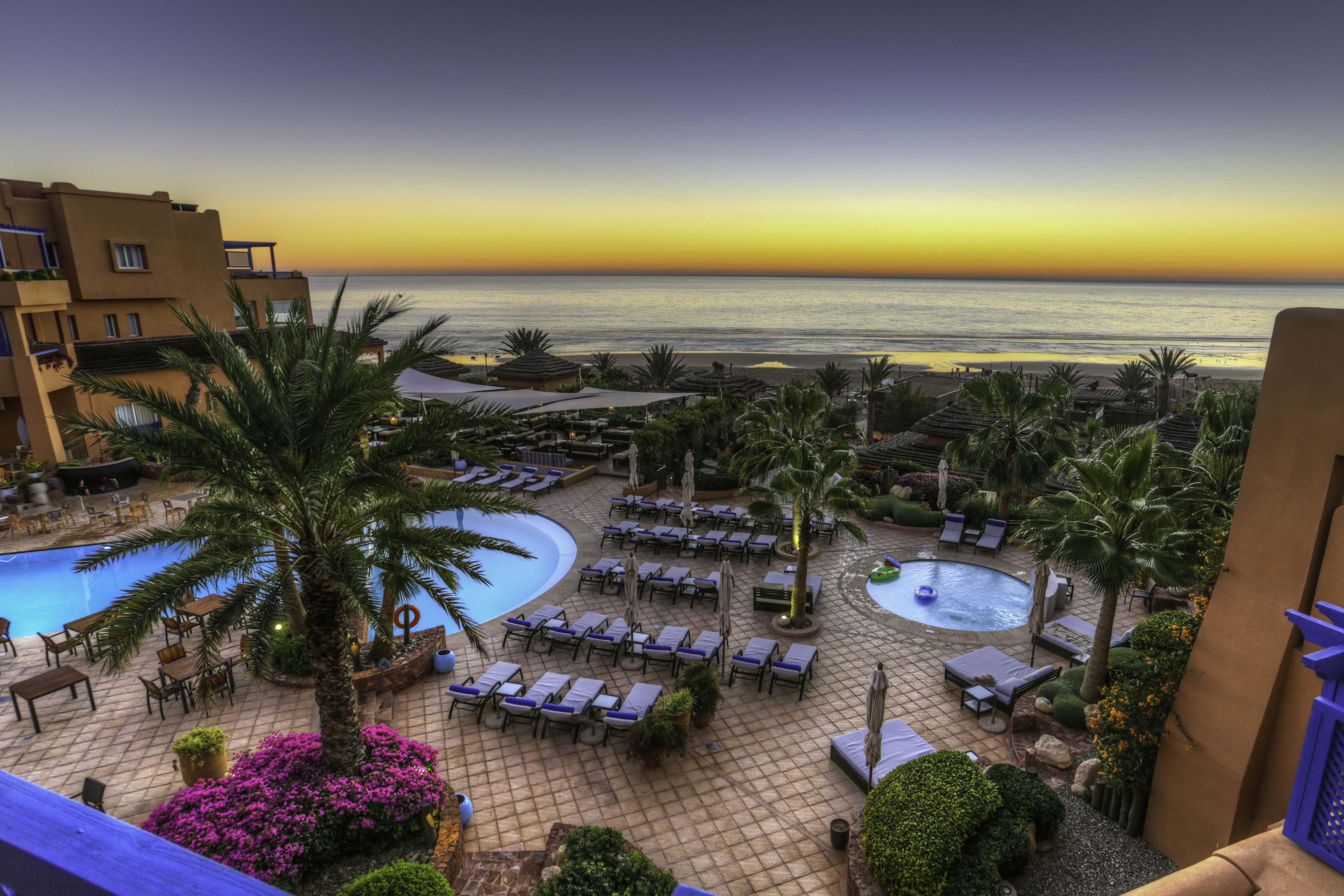 Paradis Surf Yoga & 4*