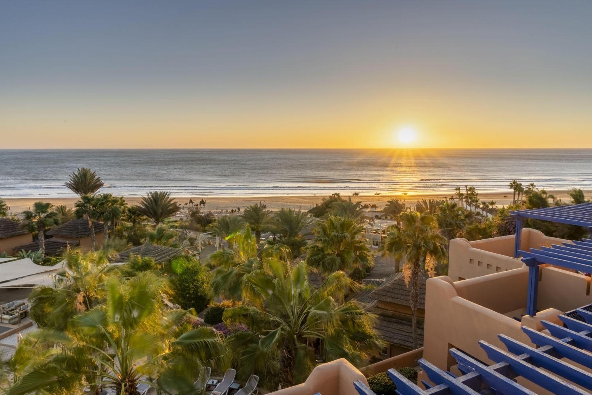 Paradis Surf Yoga & 4*