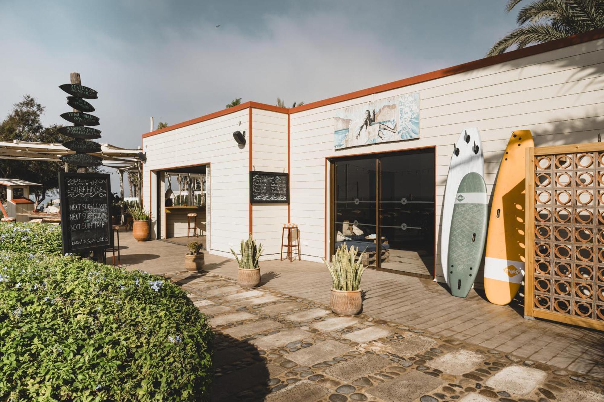 Paradis Surf Yoga &