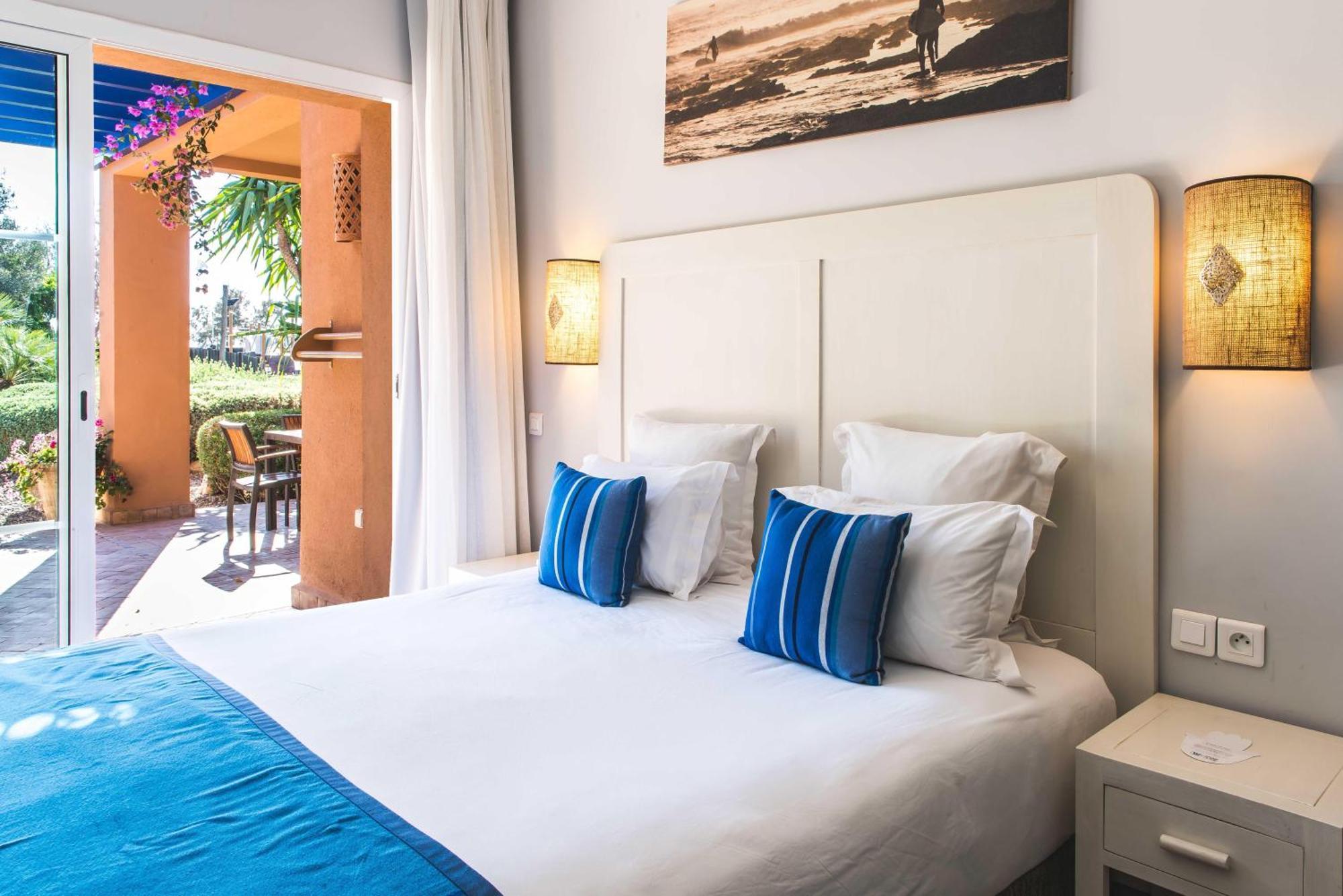 Paradis Surf Yoga & 4*
