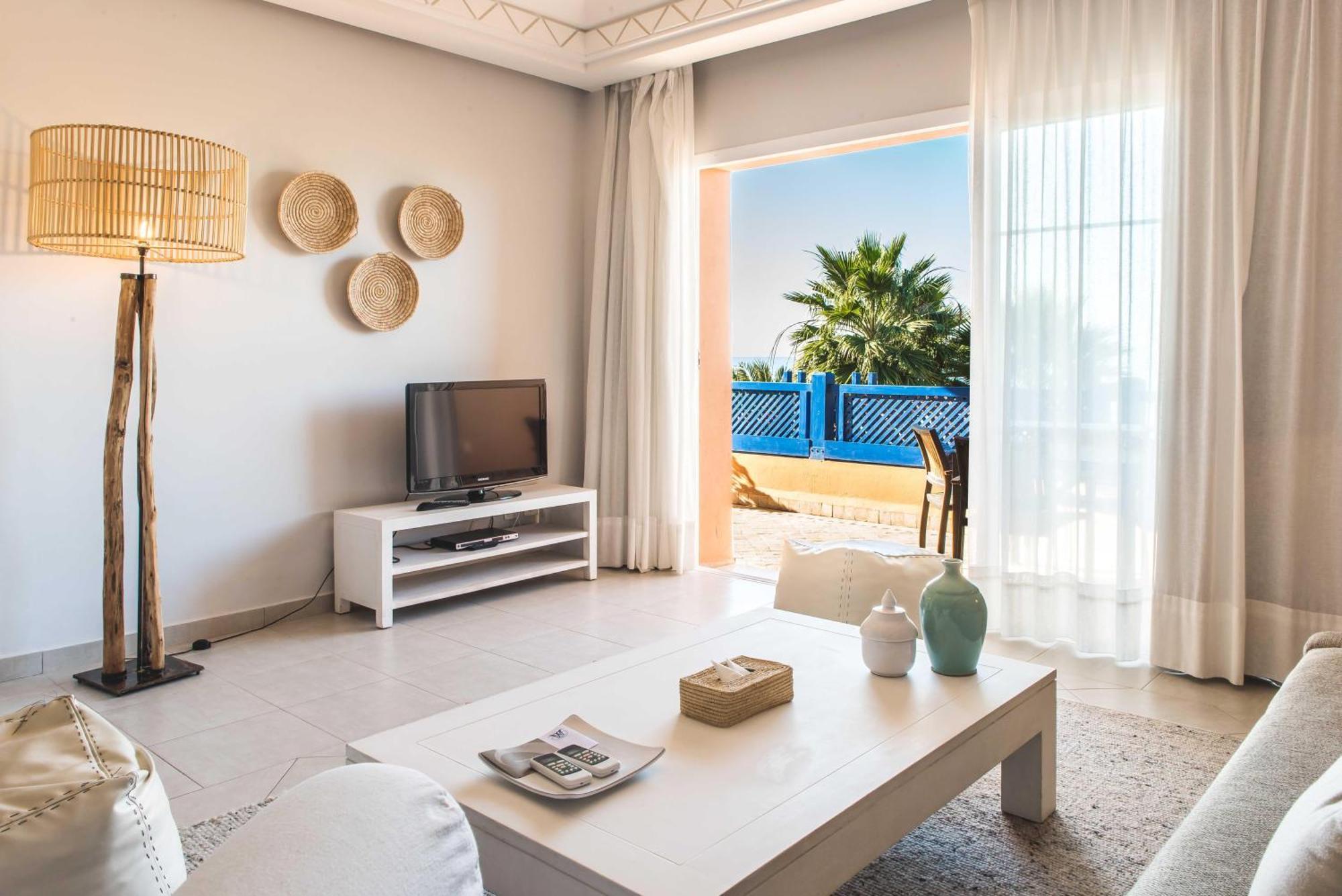 Paradis Surf Yoga & Resort 4*